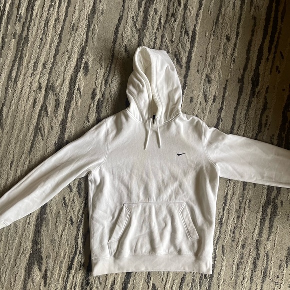 Nike Other - Nike White Pullover with Drawstring